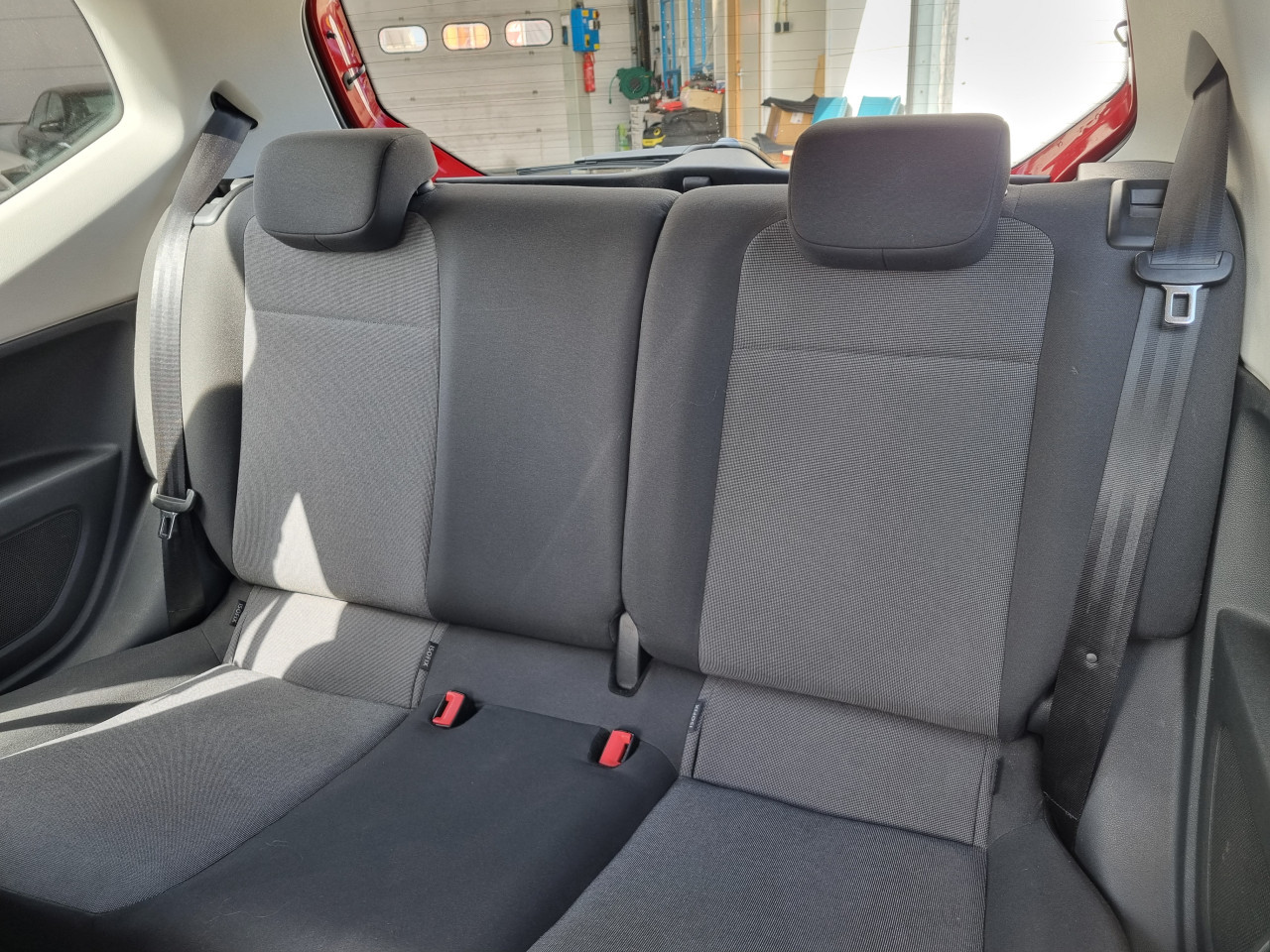 Volkswagen Up! 1.0 take up! BlueMotion | 121.259 KM | Cruise control!
