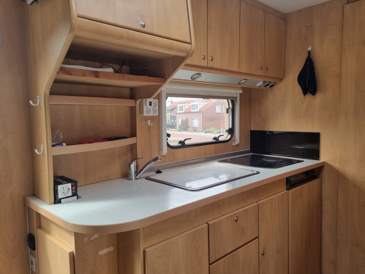 Burstner alkoof campers op basis van FIAT DUCATO uit 2002