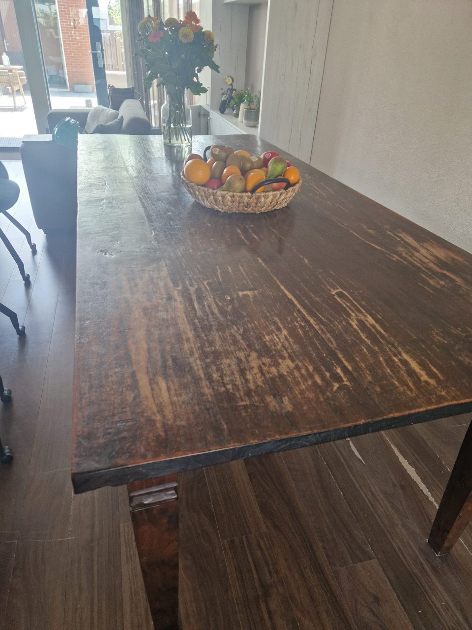 Houten eettafel 220 x 98 met 3 lades
