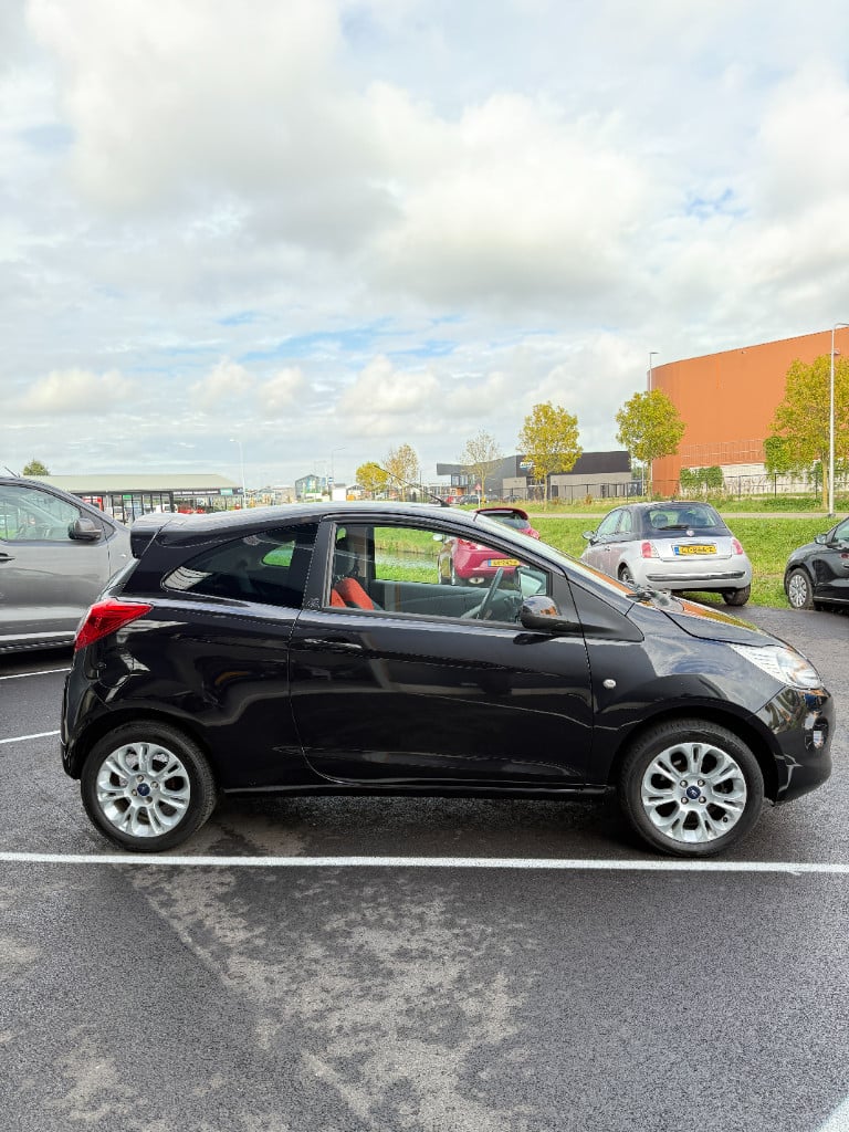 Ford KA 1.2 - titanium - airco