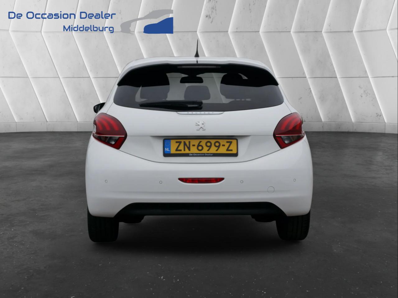 Peugeot 208 1.2 PureTech Signature rijklaar incl garantie