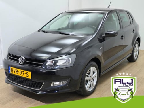 Volkswagen Polo occasion 1.2 tsi in zwart met cruisecontrol en sportieve lo