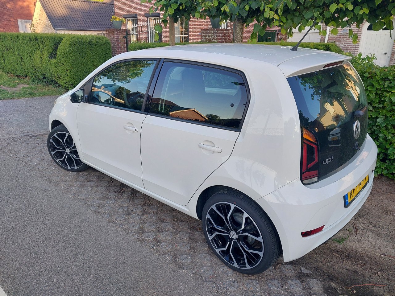 Volkswagen UP