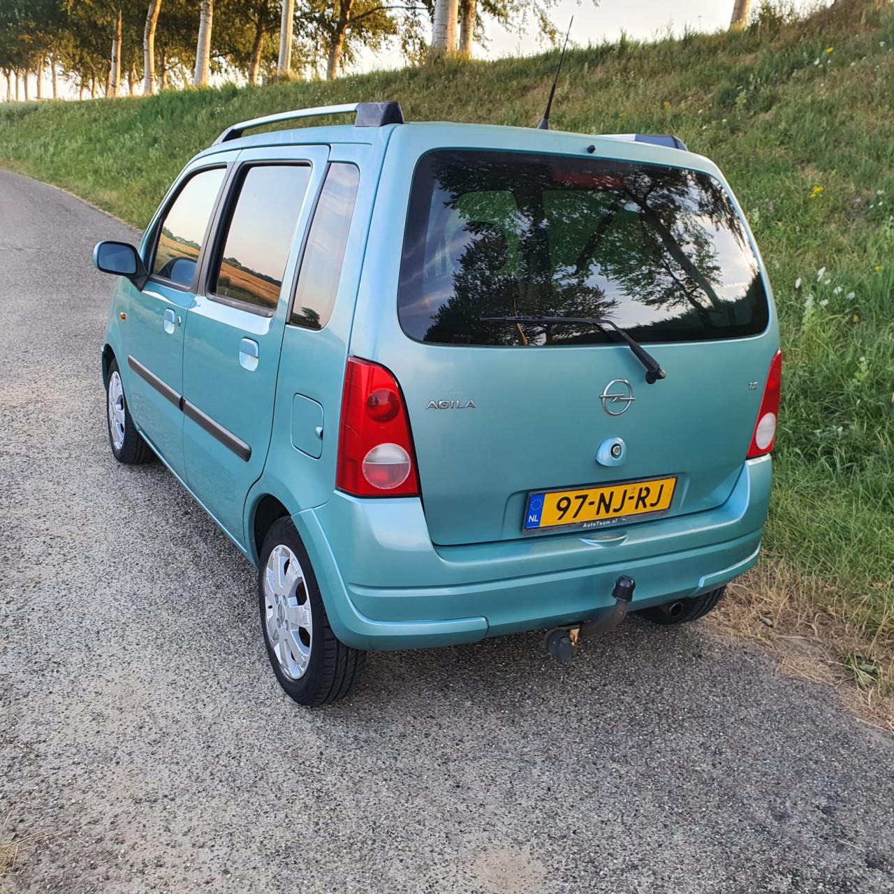 Opel Agila 1.2-16V Cosmo