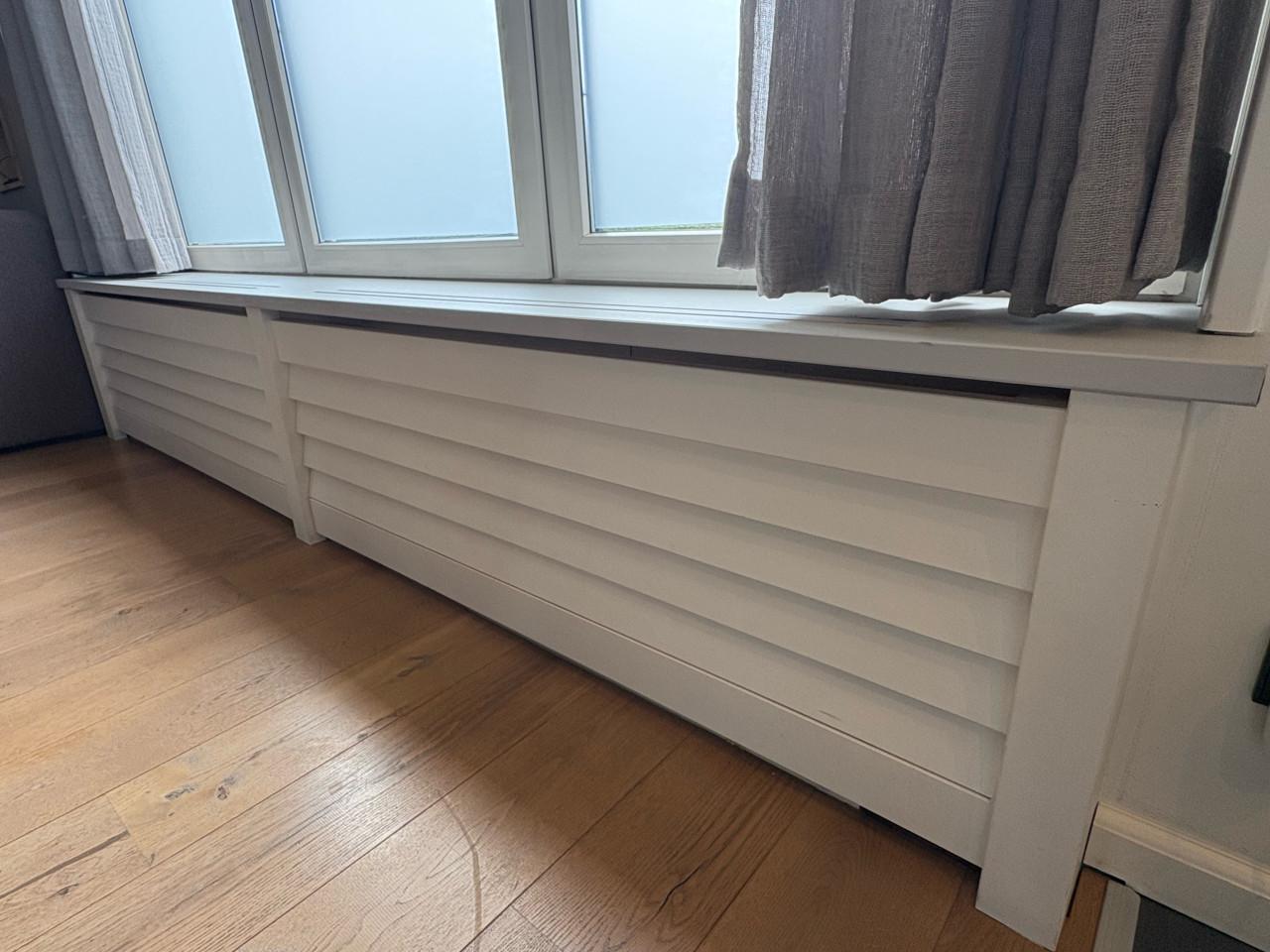 Houten radiatorbekleding - schilderbaar - 3,10m lang