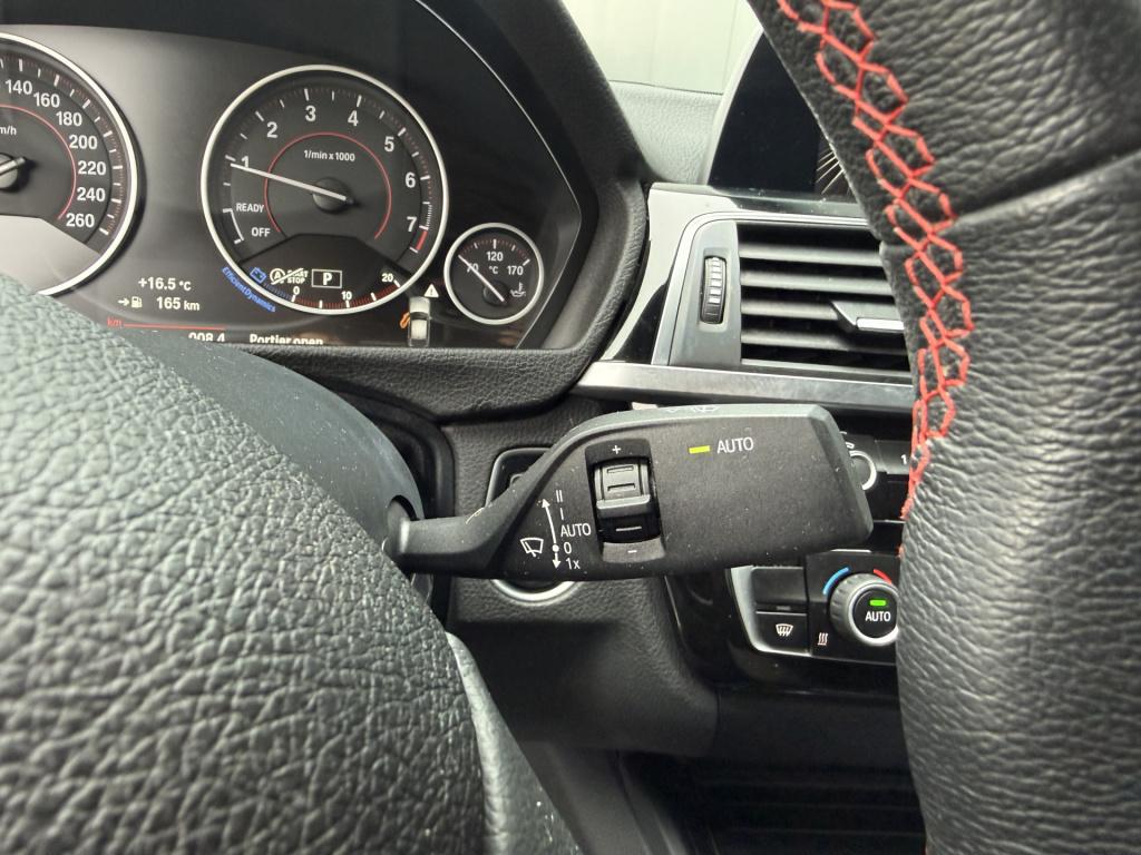 BMW 3-serie 318i automaat executive sportline sedan