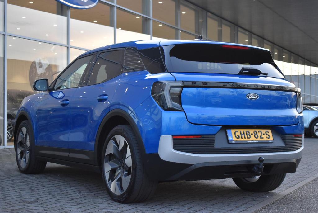 Ford Explorer premium extended range rwd 77 kwh | panoramadak | climate con