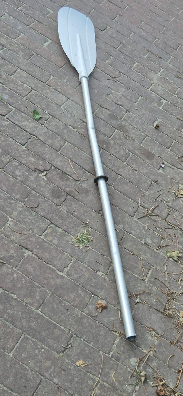 Aluminium boot met trailer en buitenboordmotor