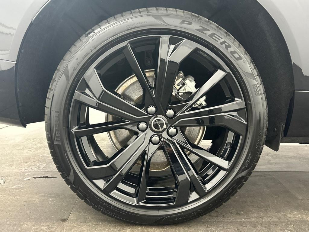 Volvo XC60 t8 455pk ultra black edition| pano| 360camera| hud| harman&kardo