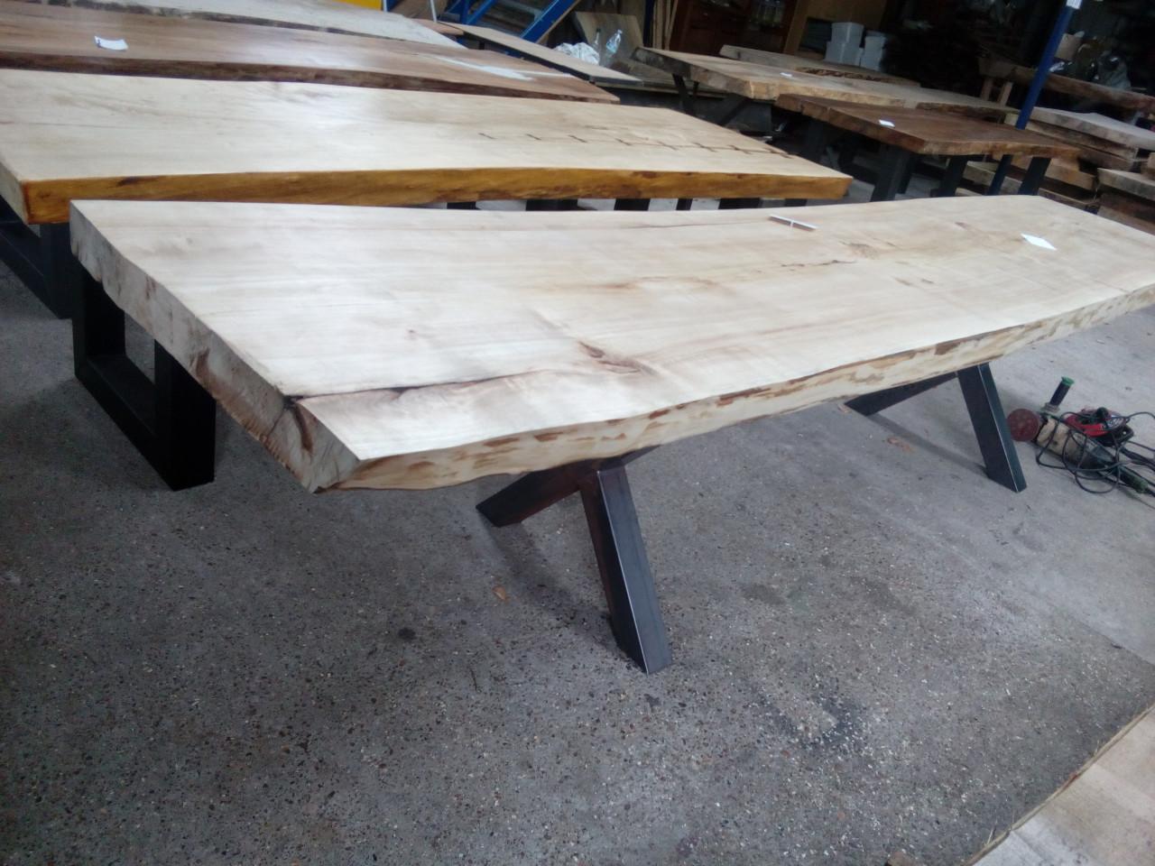 Boomstamtafels, tafelbladen planken