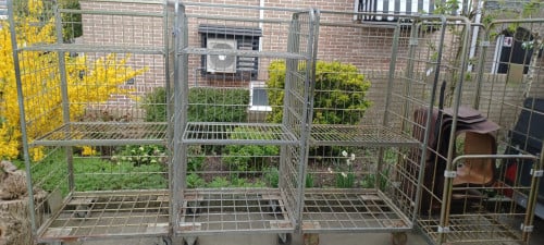Mobiele opslag, bv. voor tuinkussens, haardhout of