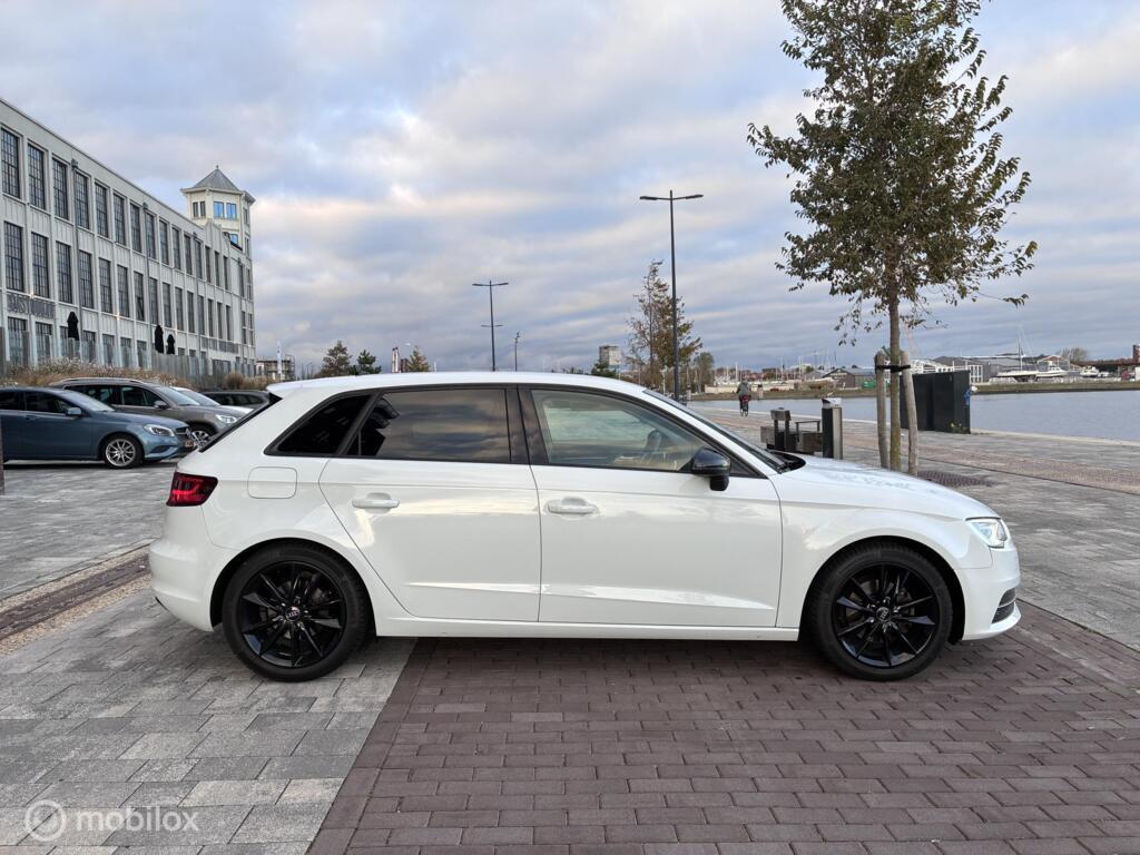 Audi A3 Sportback 1.4 TFSI CoD Pro Line km161.827 Nap 5deurs BJ2013