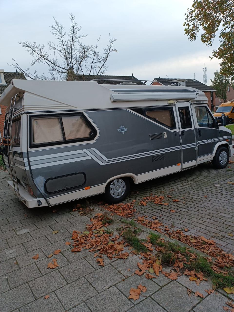 Camper