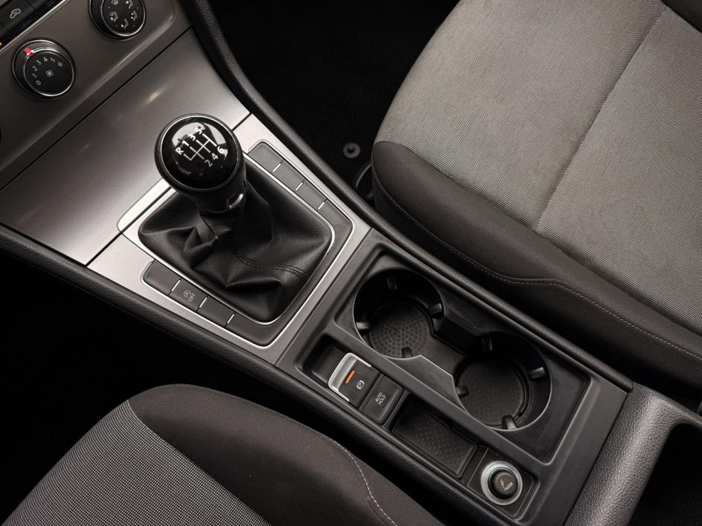 Volkswagen Golf 1.2 tsi trendline 5drs | airco | lm velgen