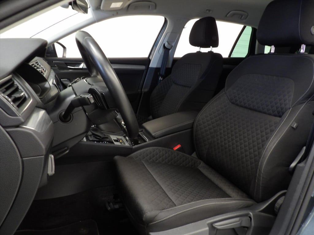 Skoda Superb combi 1.4 tsi phev 217pk dsg-6 ambition