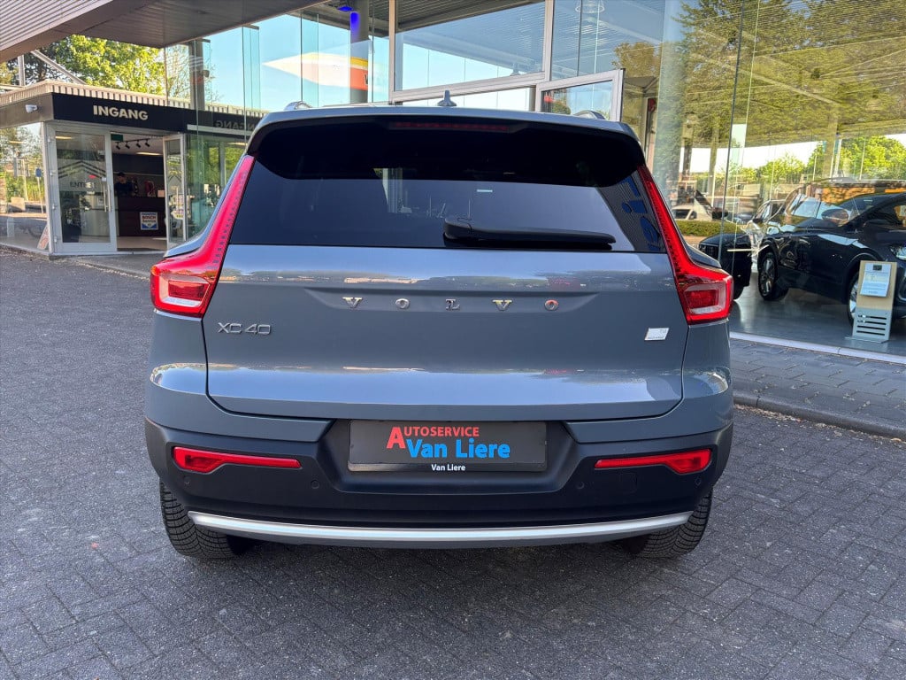 Volvo XC40 t4 plug-in hybrid 211pk aut core bright 20lm velgen| carplay|rij