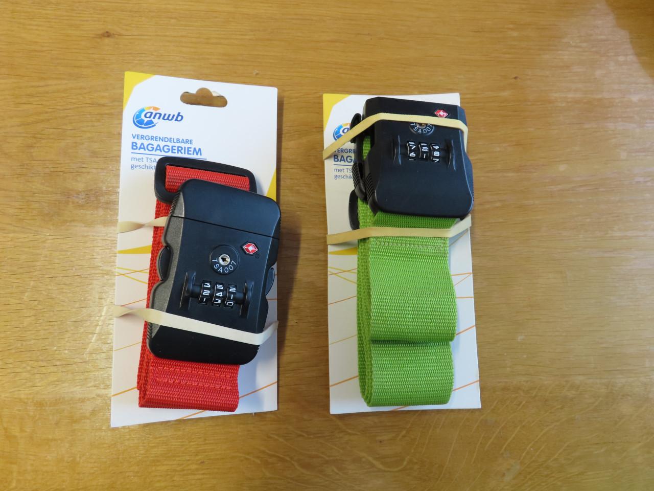 Vergrendelbare bagageriem 2 stuks Nieuwprijs €.12,95 nu €.7,50