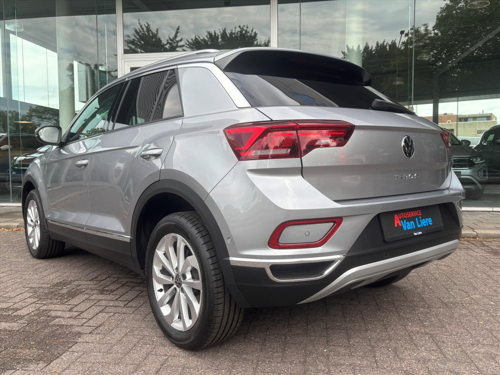 Volkswagen T-roc 1.5 tsi 150pk 7-dsg| carplay| camera|auto park| dode hoek|