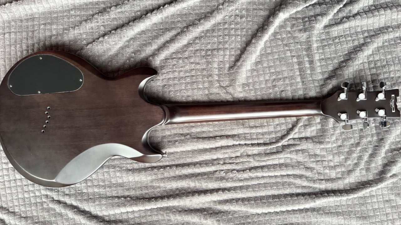 Ibanez AX32