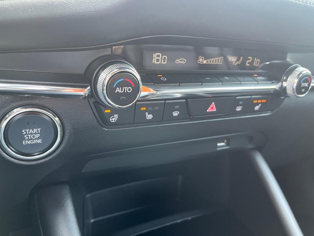 Mazda 3 2.0 e-skyactiv-x m hybrid 180 luxury|bose|aero pack|rijklaar