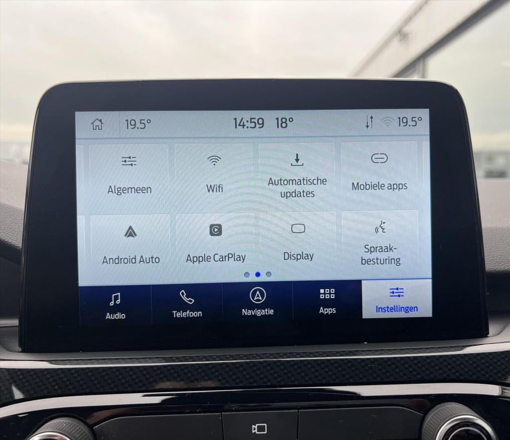 Ford Kuga 1.5 ecoboost 150pk st-line winterpack , carplay
