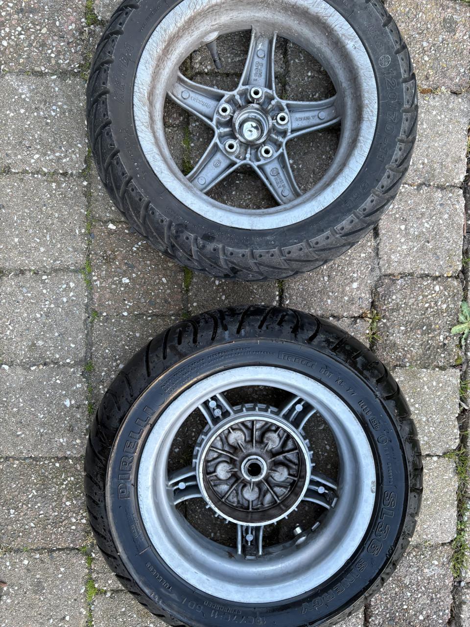 Piaggio Hexagon LX velgenset grote trommel