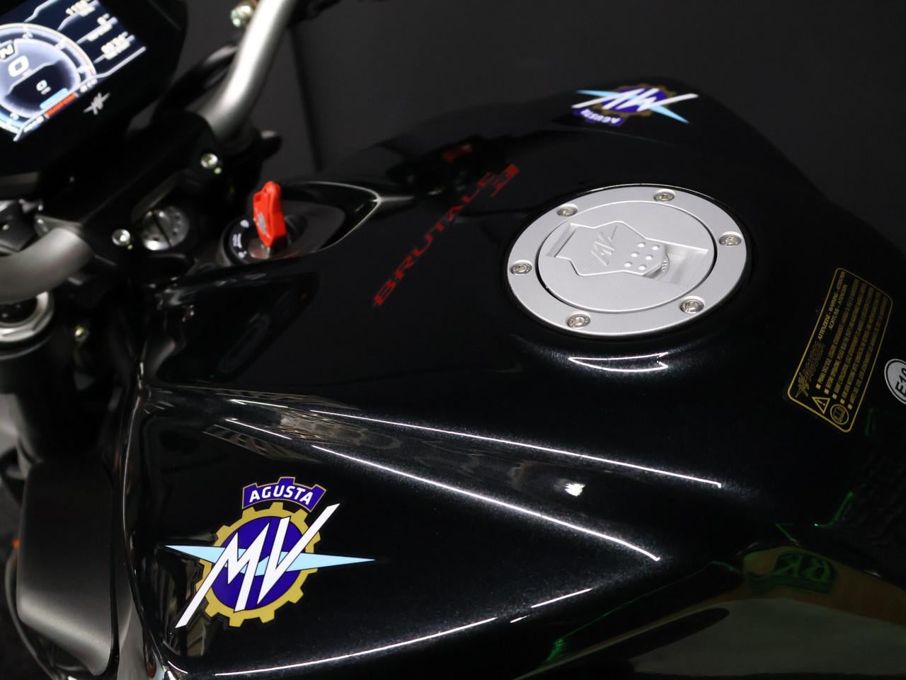 BRUTALE 800 R | BTW Motor