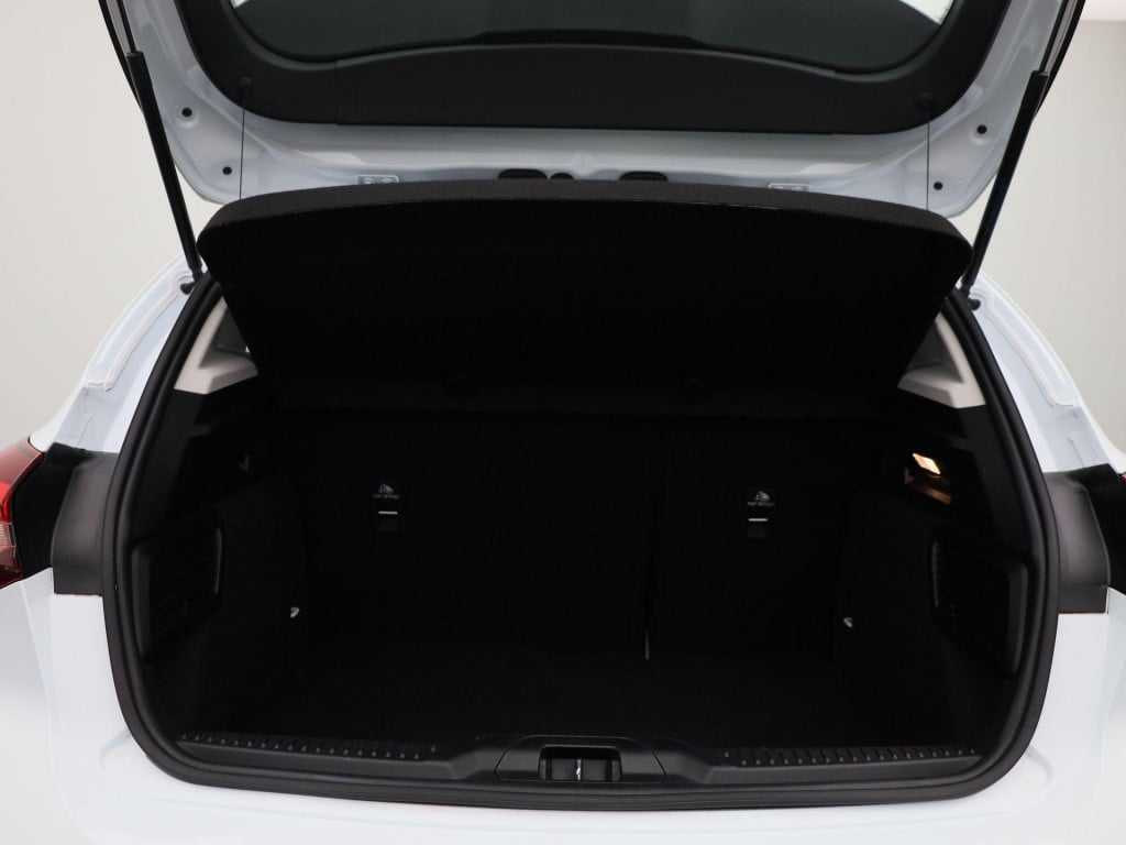 Ford Focus 1.0 ecoboost hybrid connected | parkeer sensoren | navigatie | c