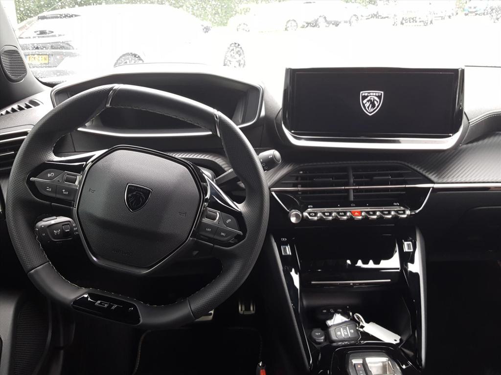 Peugeot E-2008 ev 54kwh 156pk gt |navi|bt|camera 360°|cruise&climate contro