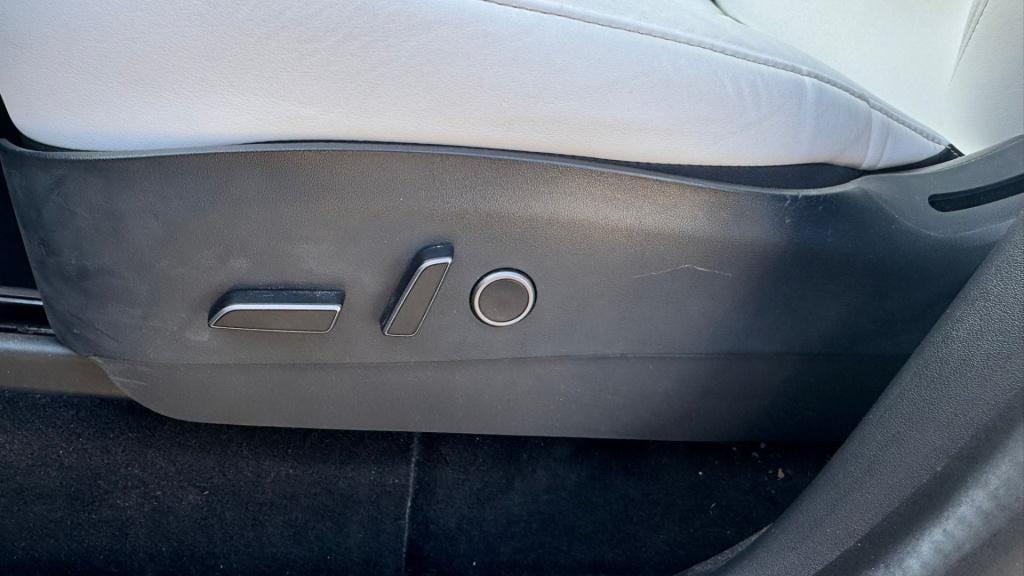 Tesla Model Y rwd 58 kwh