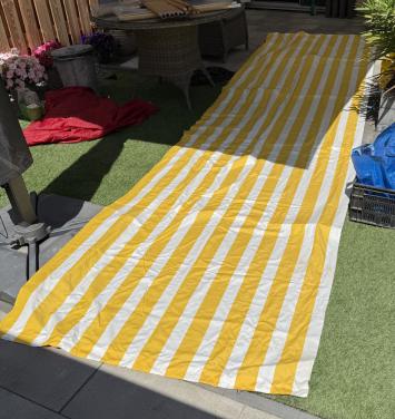 Strand Windscherm 6 deelbare palen. Doek 520x130