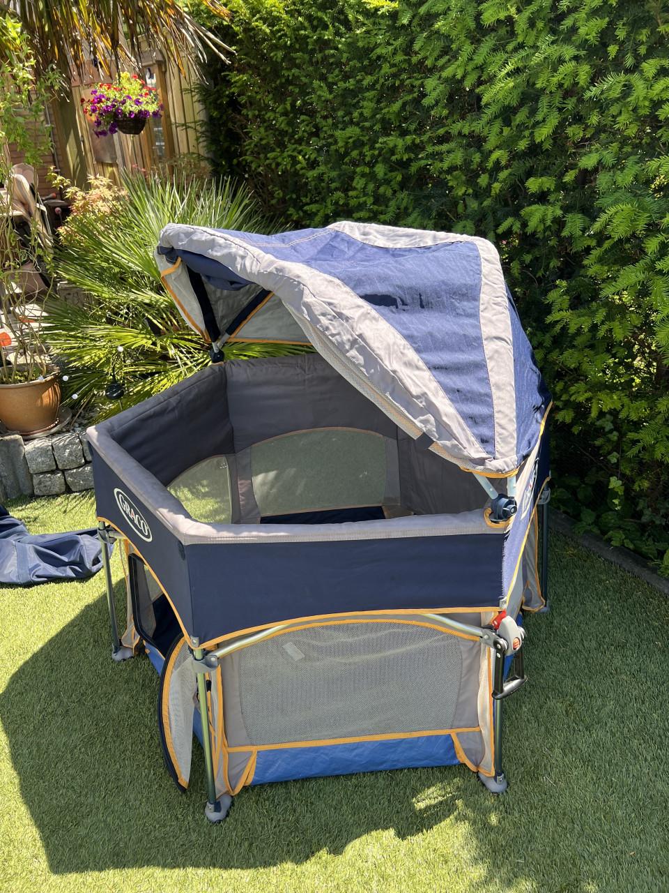Inklapbare speeltent/box