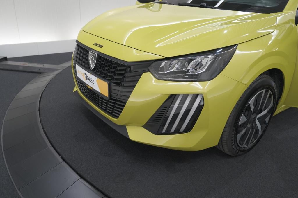 Peugeot 208 1.2 hybrid 110 e-dcs6 style | parkeersensoren | apple carplay |