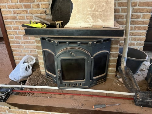 Houtkachel inbouw Stayer met stalen frame