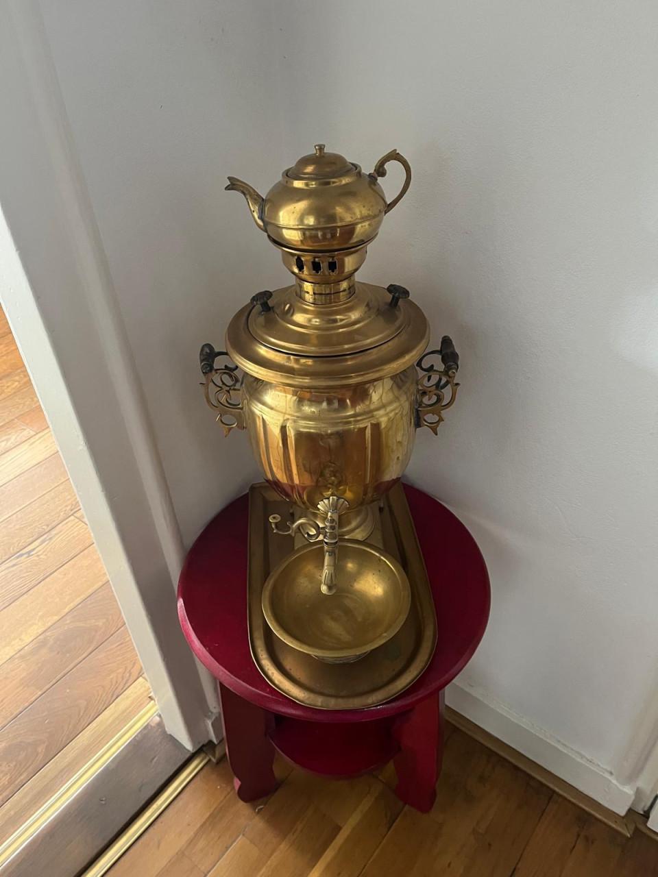 Russische koperen waterketel