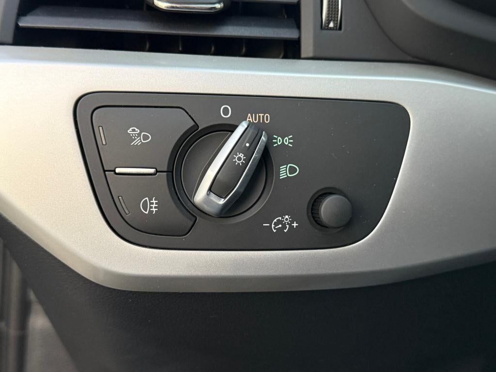 Audi A4 avant 1.4 tfsi sport s line black edition