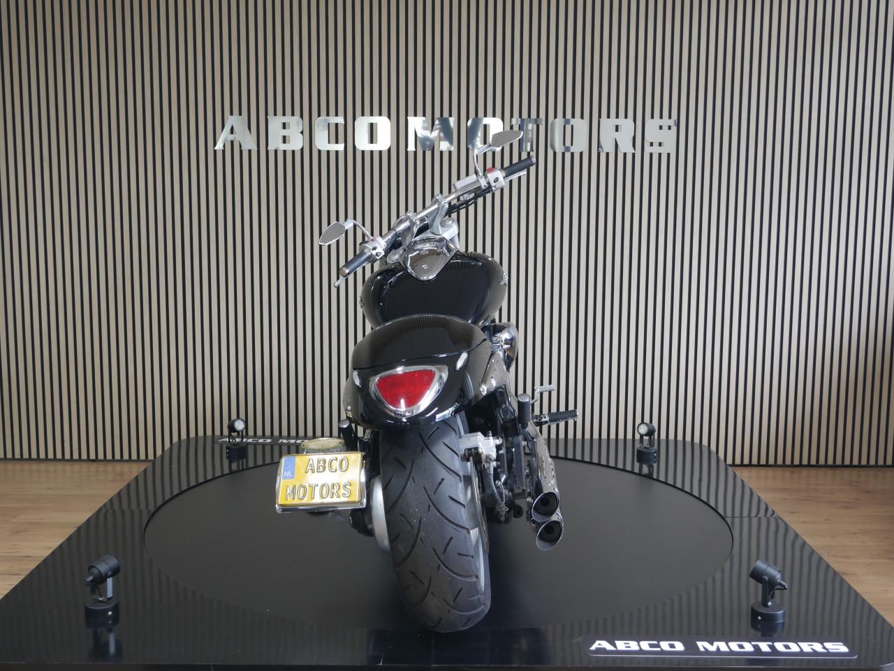 SUZUKI M 1500 INTRUDER