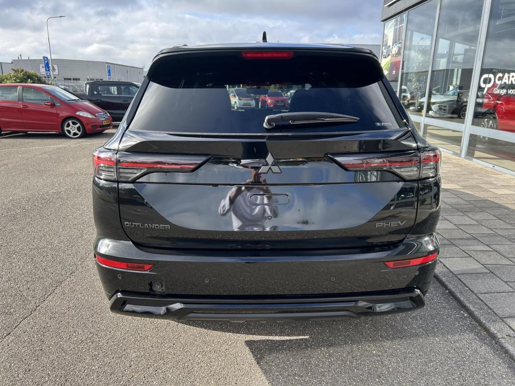 Mitsubishi Outlander 2.4 phev black edition
