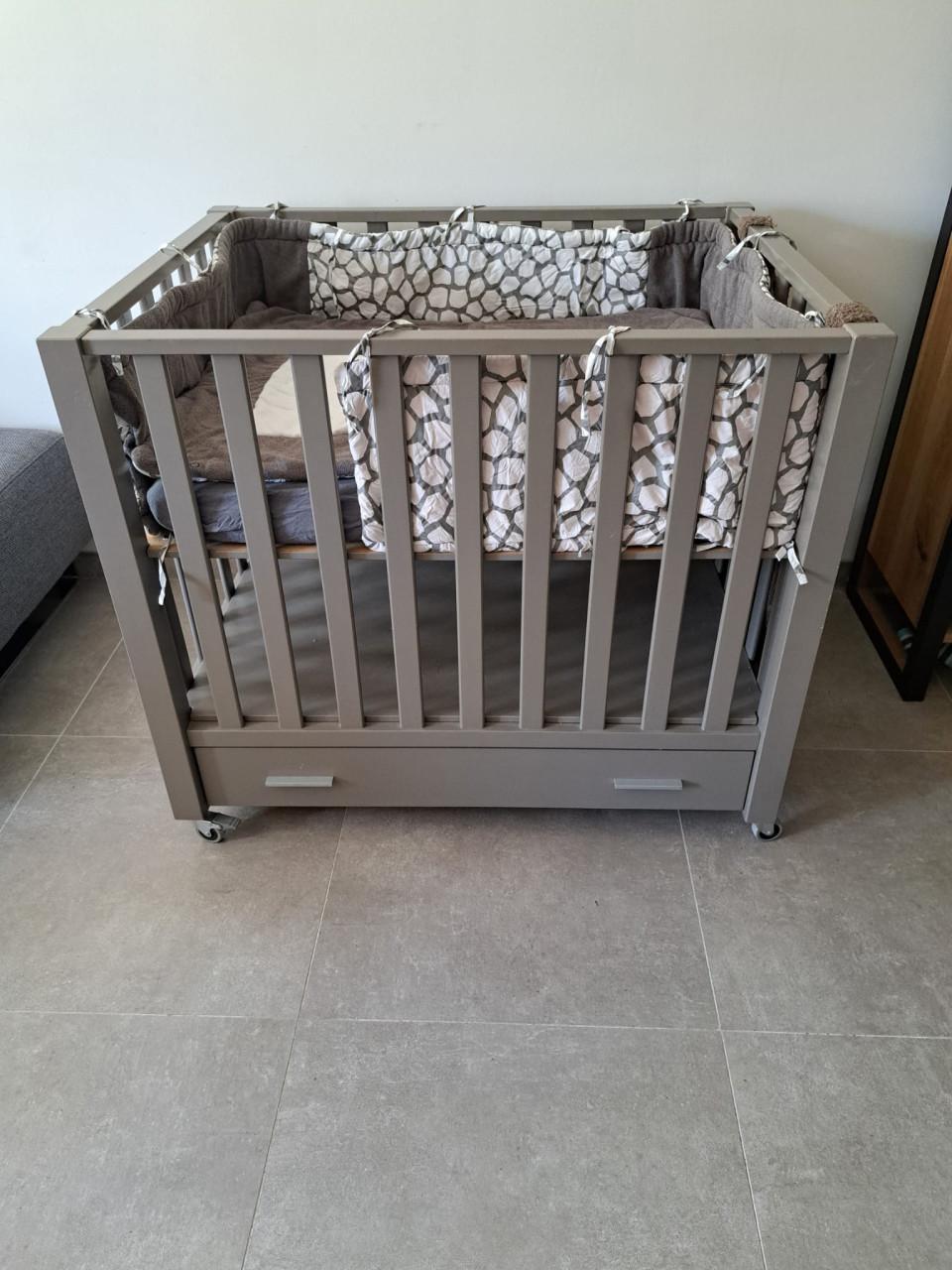 Box Bopita, met lade en wieltjes