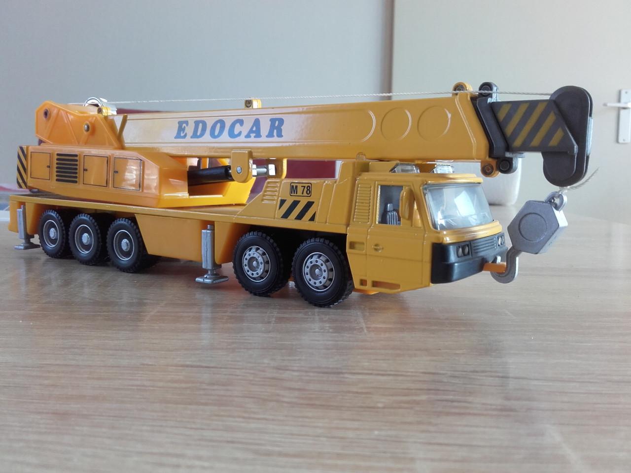 Grote hydro 100 tons? Hino? 1/50