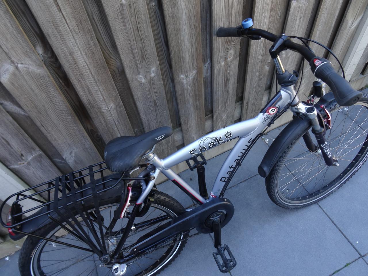🚲 Batavus Snake Jongensfiets – 26 inch | Zilver/Blauw 🩶💙