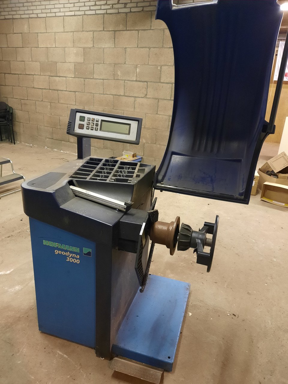 Balanceermachine balanceerapparaat banden Hofmann Geodyna 3000