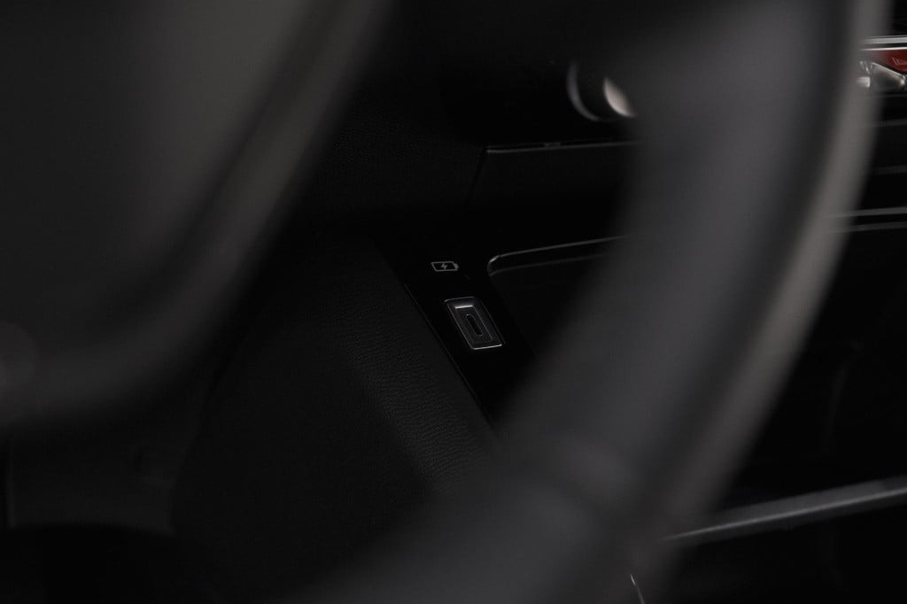 Peugeot 208 ev active pack 50 kwh | apple carplay | parkeersensoren | navig