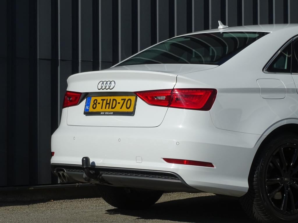 Audi A3 limousine 1.4 tfsi cod attraction pro line plus s-line automaat