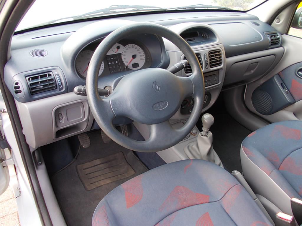 Renault Clio 1.9 dti 5-deurs airco 124000 km!!