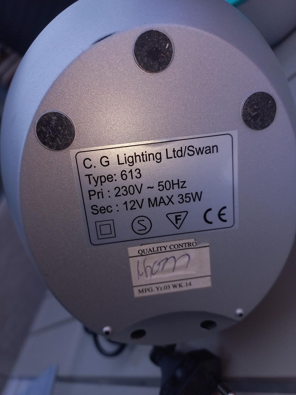 2 X prachtige Tafellampen CG Lighting ltd/swan 613. 12v
