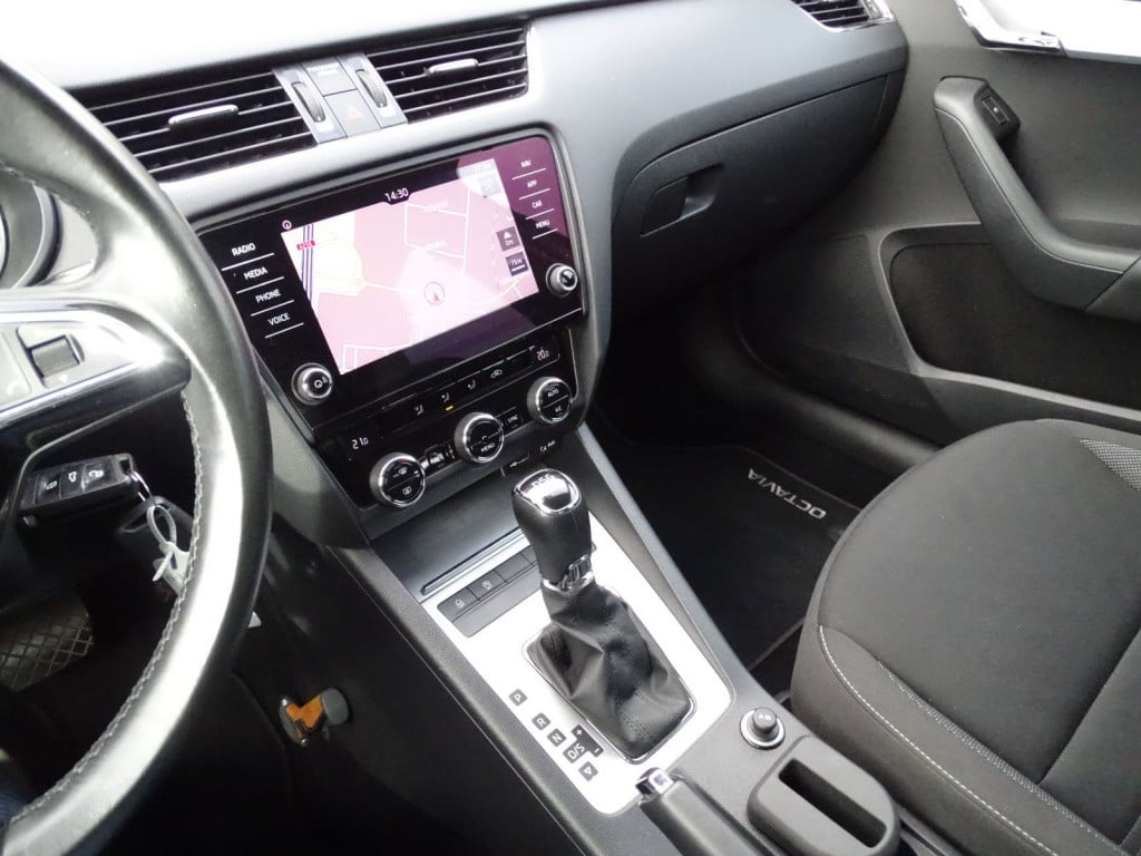 Skoda Octavia 1.0 tsi greentech ambition business