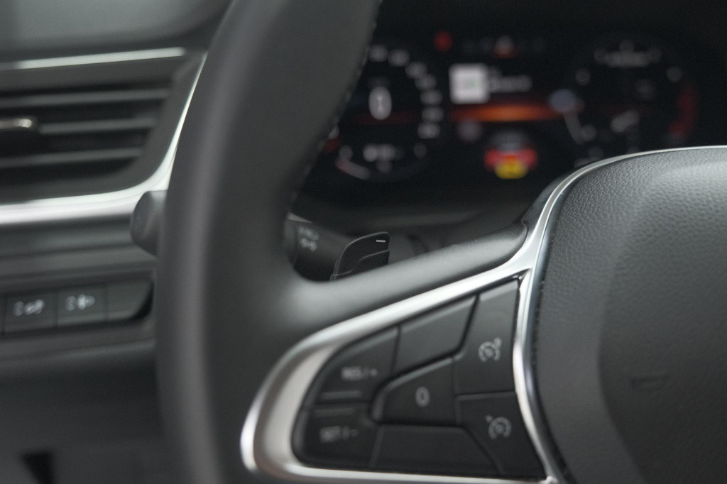 Renault Captur mild hybrid 140 edc techno | trekhaak | 360 camera | 9.3 inc