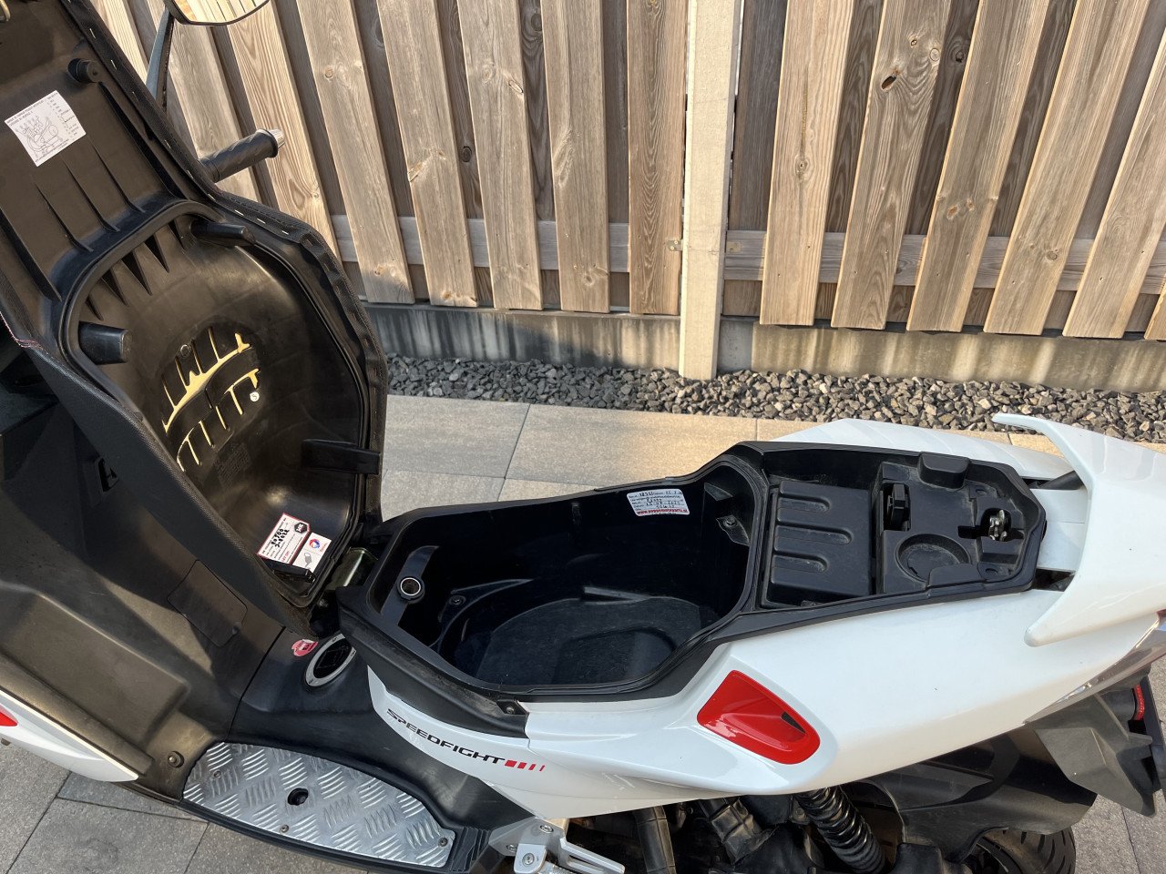 Peugeot speedfight 4
