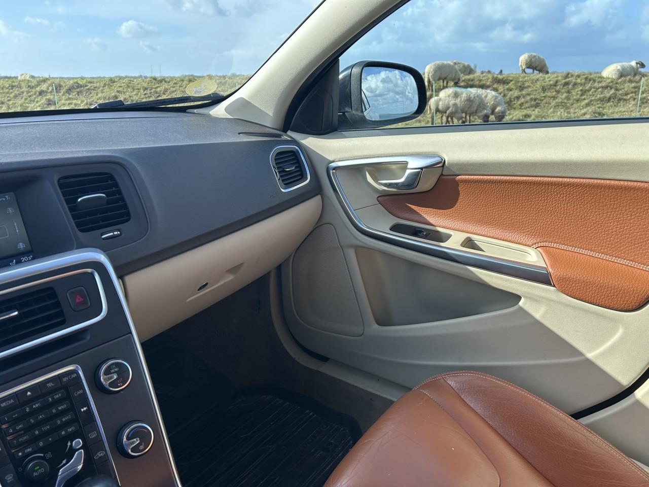 Volvo V60 2.0 D3 Geartronic Summum 163pk